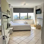 Liberty Luxury Bythesbnb